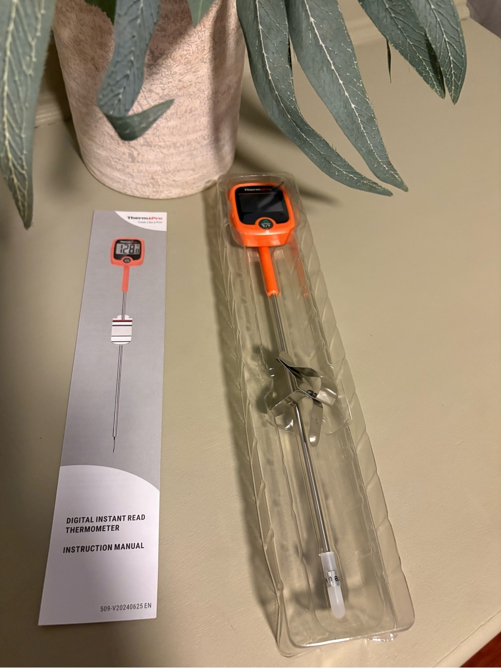 ThermoPro Candy & Frying Thermometer - Orange Packaging - Picture 2 of 3